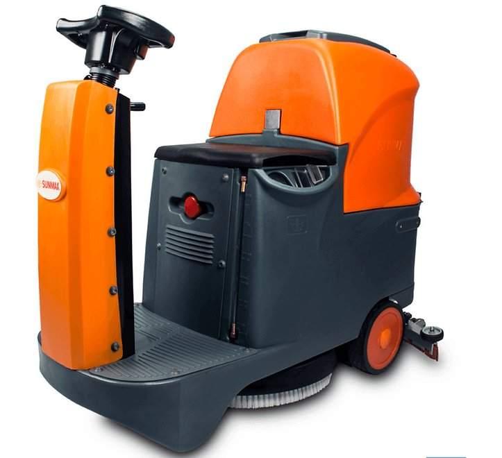 Ride-On Floor Scrubber RT70, 22" Brush for High Efficiency