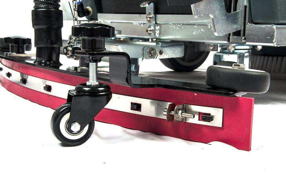 Efficient Battery-Powered Floor Scrubber RT50 with 22" Brush | SUNMAX